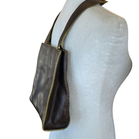 Inge Christopher Unique Vintage Brown Leather shoulder bag. - Picture 2 of 6